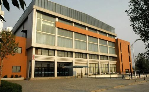 鄭州市第一中學(xué)簡介概況（建校歷史、地址、師資、校訓(xùn)、環(huán)境）