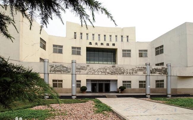 河南省實(shí)驗(yàn)中學(xué)簡介概況（建校歷史、地址、師資、校訓(xùn)、環(huán)境）