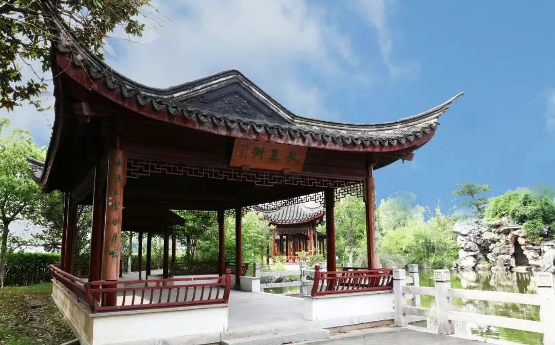 滸浦高級中學是公立還是私立,是重點中學嗎？