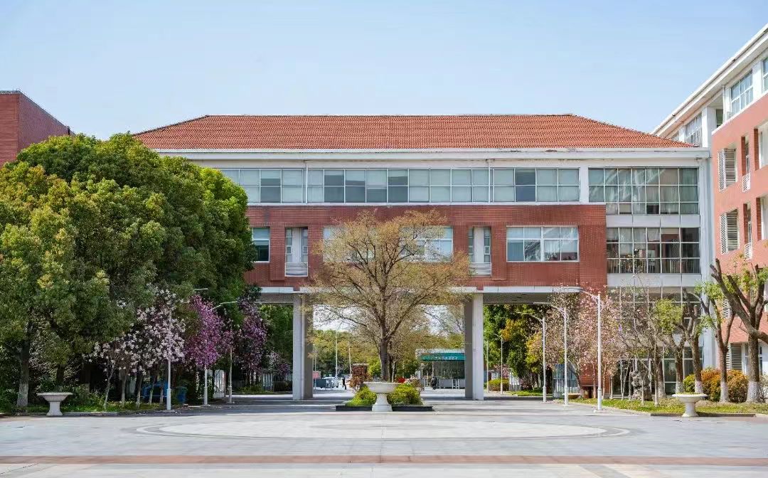 蘇州市陸慕高級中學(xué)在蘇州的排名第幾,南外屬于什么檔次？