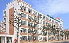 沙洲中學(xué)是公立還是私立,是重點中學(xué)嗎？