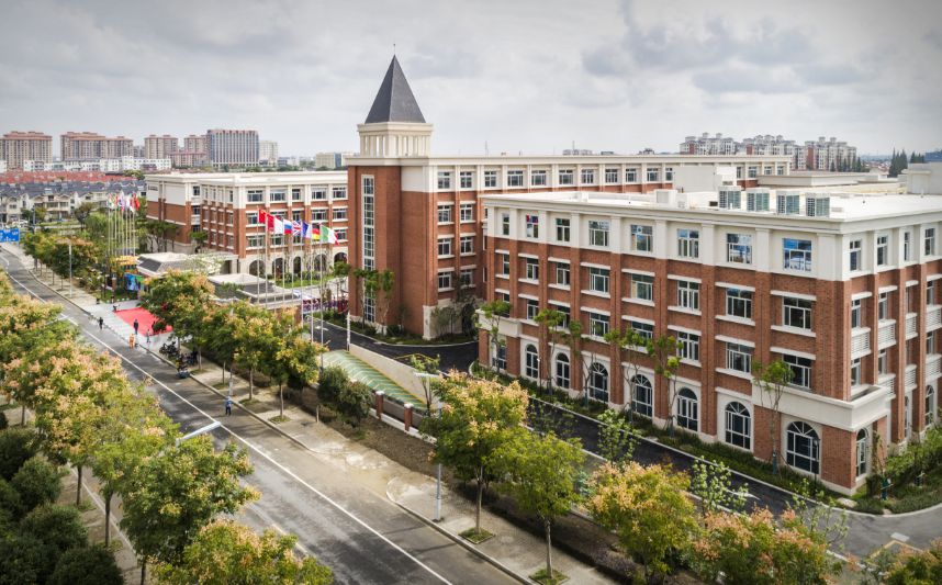 常熟外國語學校是公立還是私立,是重點中學嗎？