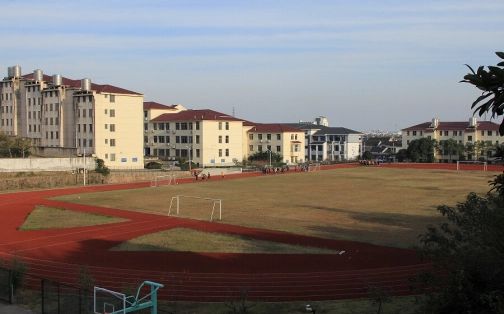 蘇州市東山中學簡介概況（建校歷史、地址、師資、校訓、環(huán)境）