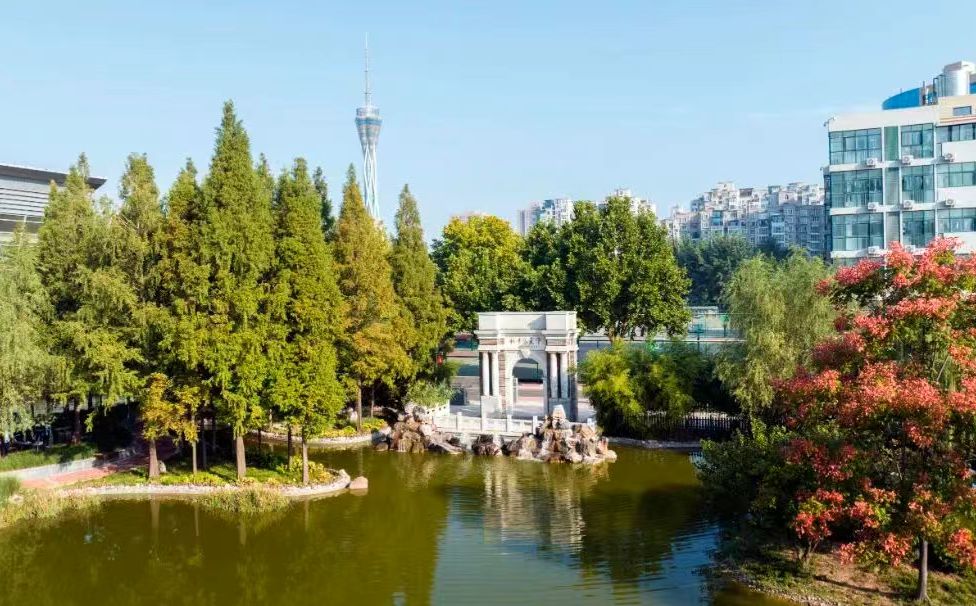 鄭州市第十一中學簡介概況（建校歷史、地址、師資、校訓、環(huán)境）