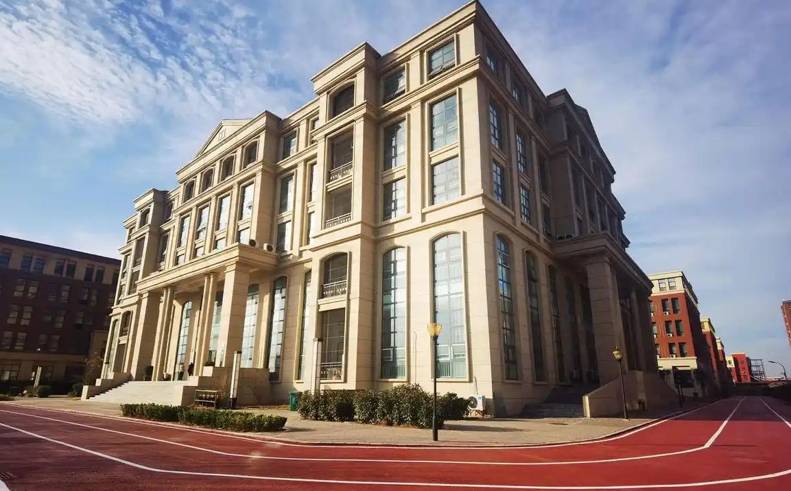 鄭州市宇華實驗學校簡介概況（建校歷史、地址、師資、校訓、環(huán)境）