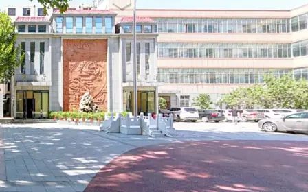 鄭州市第七高級中學有幾個校區(qū)_分別在哪里？