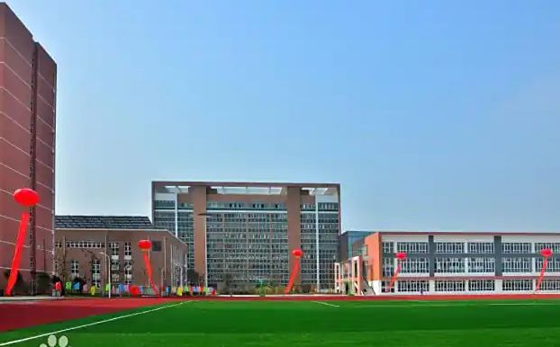 合肥一六八中學(xué)是公立還是私立,是重點中學(xué)嗎？