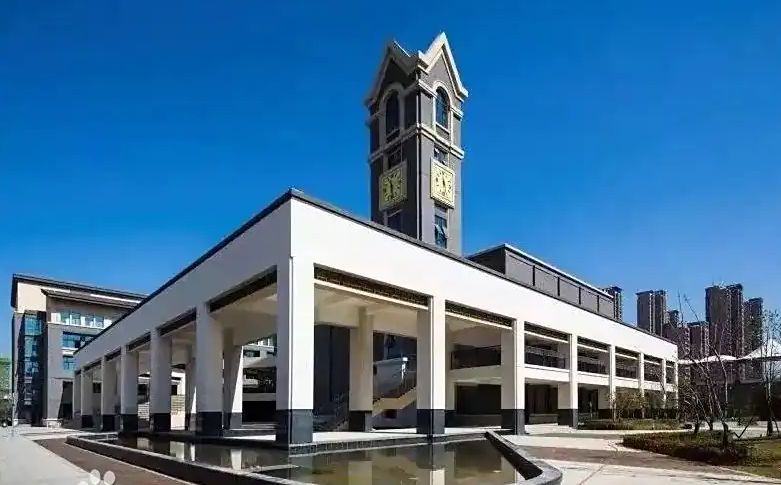 合肥市第四中學(xué)簡(jiǎn)介概況（建校歷史、地址、師資、校訓(xùn)、環(huán)境）