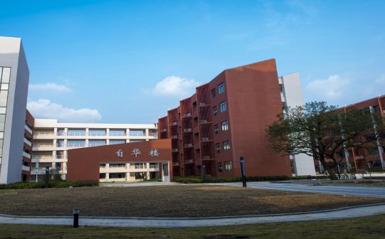 合肥市第十中學(xué)簡(jiǎn)介概況（建校歷史、地址、師資、校訓(xùn)、環(huán)境）