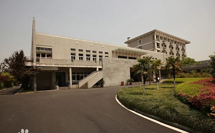 杭州市源清中學簡介概況（建校歷史、地址、師資、校訓、環(huán)境）