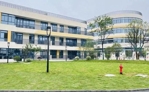 杭州高級中學錢塘學校校區(qū)在哪_在哪個區(qū)？