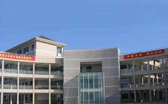 杭州市長征中學(xué)簡介概況（建校歷史、地址、師資、校訓(xùn)、環(huán)境）