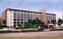 長春市第八中學(xué)簡介概況（建校歷史、地址、師資、校訓(xùn)、環(huán)境）