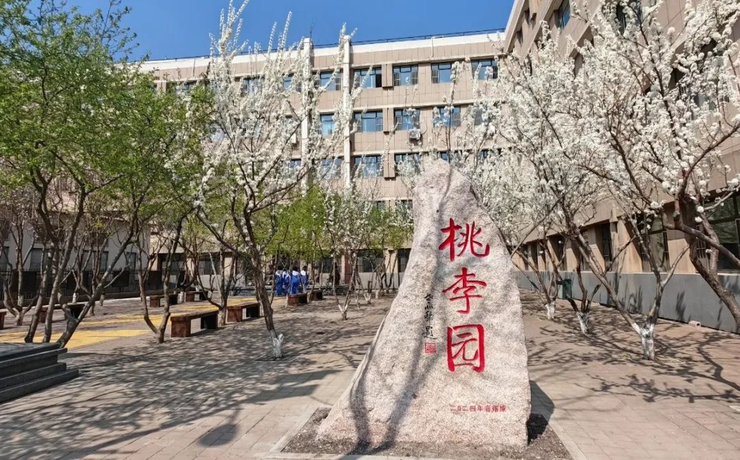 長春希望高中是公立還是私立,是重點中學嗎？