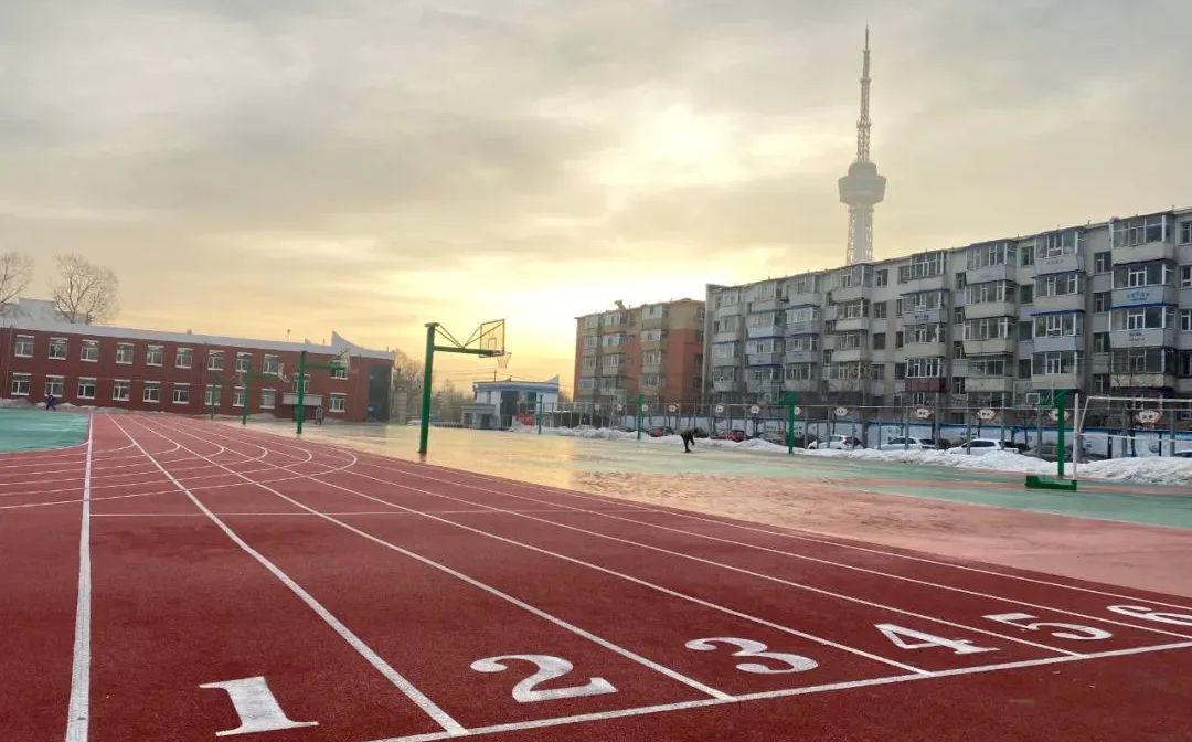 長春市第十七中學(xué)簡介概況（建校歷史、地址、師資、校訓(xùn)、環(huán)境）