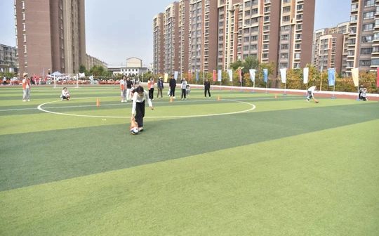 長春市第十九中學(xué)是公立還是私立,是重點中學(xué)嗎？