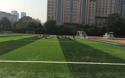 天津市第一中學(xué)是公立還是私立,是重點(diǎn)中學(xué)嗎？