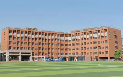 石家莊市第二中學(xué)簡介概況（建校歷史、地址、師資、校訓(xùn)、環(huán)境）