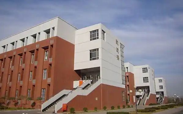 河北正定中學校區(qū)在哪_在什么區(qū)？