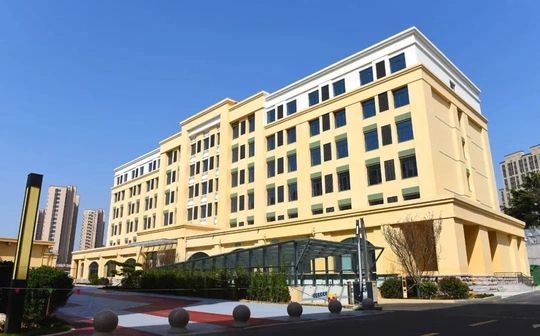 山東省青島第十七中學簡介概況（建校歷史、地址、師資、校訓、環(huán)境）