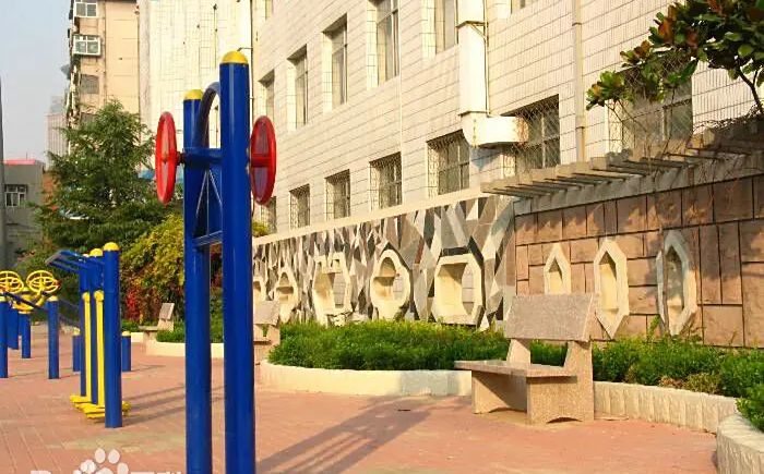 山東省濟(jì)南回民中學(xué)簡(jiǎn)介概況（建校歷史、地址、師資、校訓(xùn)、環(huán)境）