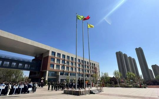 濟(jì)南高新區(qū)實(shí)驗(yàn)中學(xué)在濟(jì)南的排名第幾,屬于什么檔次？