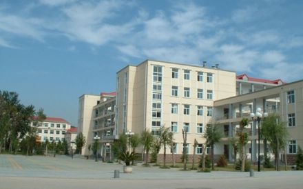 濟(jì)南市歷城第一中學(xué)簡介概況（建校歷史、地址、師資、校訓(xùn)、環(huán)境）