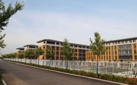 平陰縣實驗高級中學簡介概況（建校歷史、地址、師資、校訓、環(huán)境）