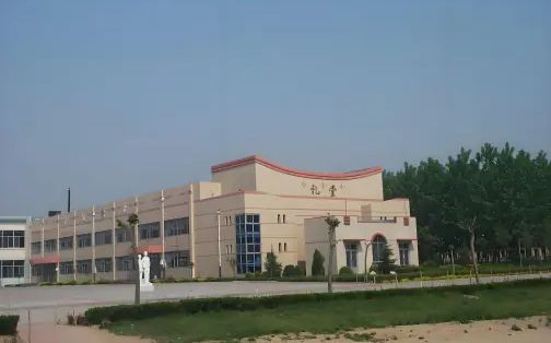 青島西海岸新區(qū)第五高級中學(xué)簡介概況（建校歷史、地址、師資、校訓(xùn)、環(huán)境）