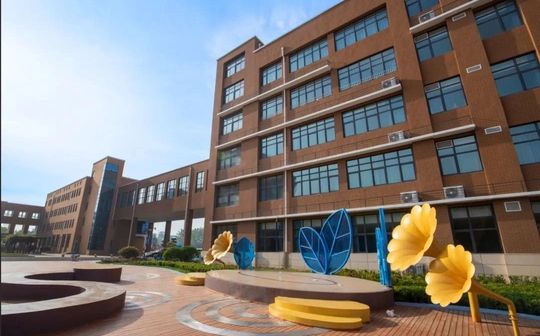 青島市城陽第二高級(jí)中學(xué)校區(qū)在哪_在什么區(qū)？