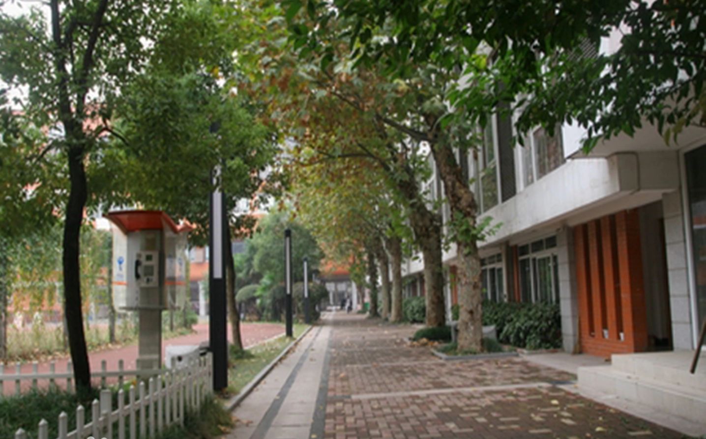 武漢市第二中學簡介概況（建校歷史、地址、師資、校訓、環(huán)境）