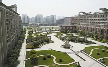 武漢市第一中學簡介概況（建校歷史、地址、師資、校訓、環(huán)境）