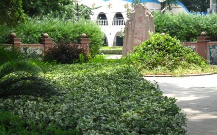 武漢市東湖中學(xué)校區(qū)在哪_在什么區(qū)？