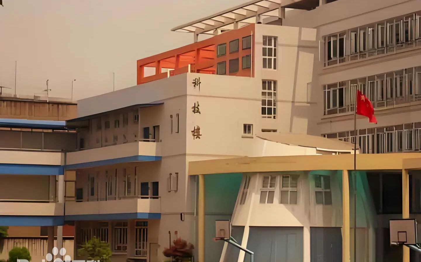 武漢市第四十九中學校區(qū)在哪_在什么區(qū)？