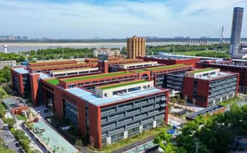 武漢市洪山高級(jí)中學(xué)在武漢的排名第幾,屬于什么檔次？