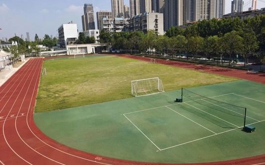 武漢市建港中學(xué)校區(qū)在哪_在什么區(qū)？