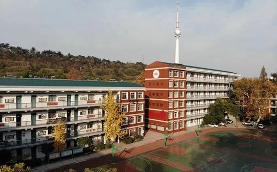 武漢市弘橋中學(xué)在武漢的排名第幾,屬于什么檔次？