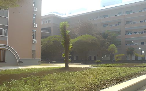 武漢大學(xué)附屬中學(xué)簡介概況（建校歷史、地址、師資、校訓(xùn)、環(huán)境）