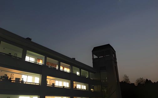 武漢大學(xué)附屬中學(xué)校區(qū)在哪_在什么區(qū)？