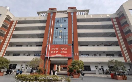 武漢市馬房山中學在武漢的排名第幾,屬于什么檔次？