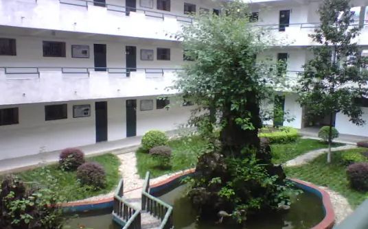 武漢市鋼城第十六中學(xué)簡(jiǎn)介概況（建校歷史、地址、師資、校訓(xùn)、環(huán)境）