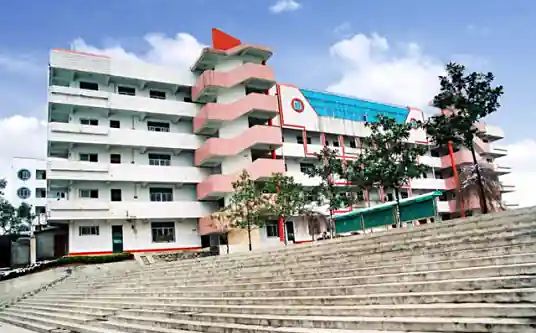 武漢市江夏區(qū)金口中學簡介概況（建校歷史、地址、師資、校訓、環(huán)境）