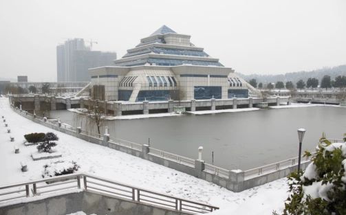 長沙市周南中學(xué)簡介概況（建校歷史、地址、師資、校訓(xùn)、環(huán)境）