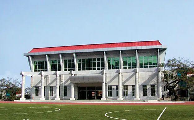 福建省廈門第二中學(xué)簡(jiǎn)介概況（建校歷史、地址、師資、校訓(xùn)、環(huán)境）