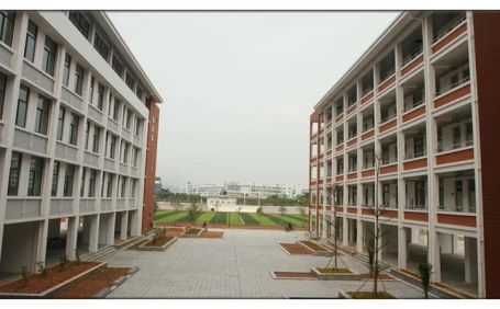 中國教科院廈門實(shí)驗(yàn)中學(xué)在廈門的排名第幾,屬于什么檔次？