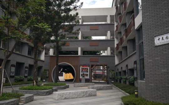 福建省福州教育學(xué)院附屬中學(xué)是公立還是私立,是重點(diǎn)中學(xué)嗎？