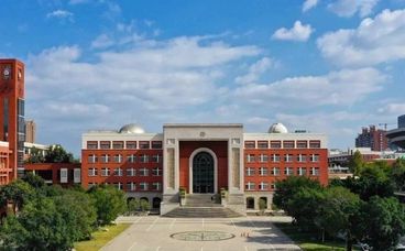 福州一中是公立還是私立,是重點(diǎn)中學(xué)嗎？