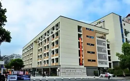 福建省福州第十八中學簡介概況（建校歷史、地址、師資、校訓、環(huán)境）