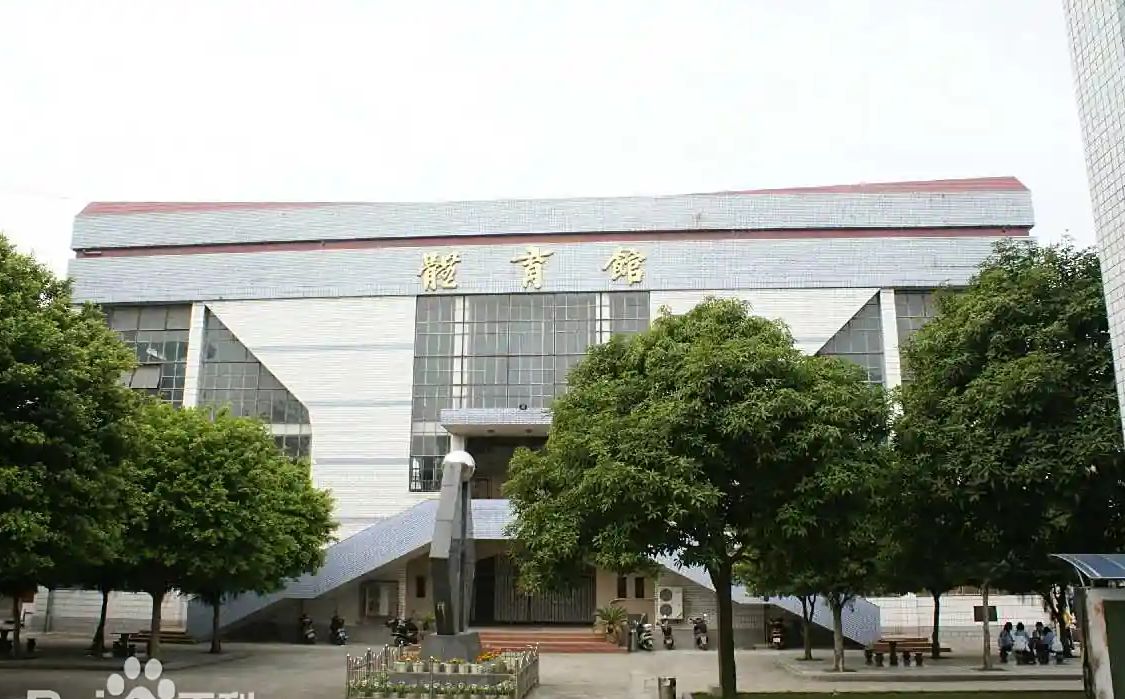 福建省福州華僑中學(xué)校區(qū)在哪_在哪個(gè)區(qū)？