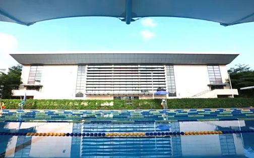 深圳市第二高級(jí)中學(xué)是公立還是私立,是重點(diǎn)中學(xué)嗎？